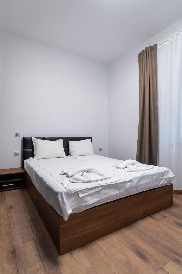 La Luna - High-End 2Bd Flat In The Top Centre By Flat Mаnager Sofya Dış mekan fotoğraf