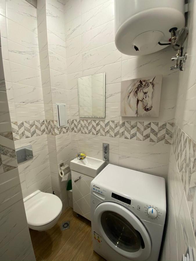 La Luna - High-End 2Bd Flat In The Top Centre By Flat Mаnager Sofya Dış mekan fotoğraf